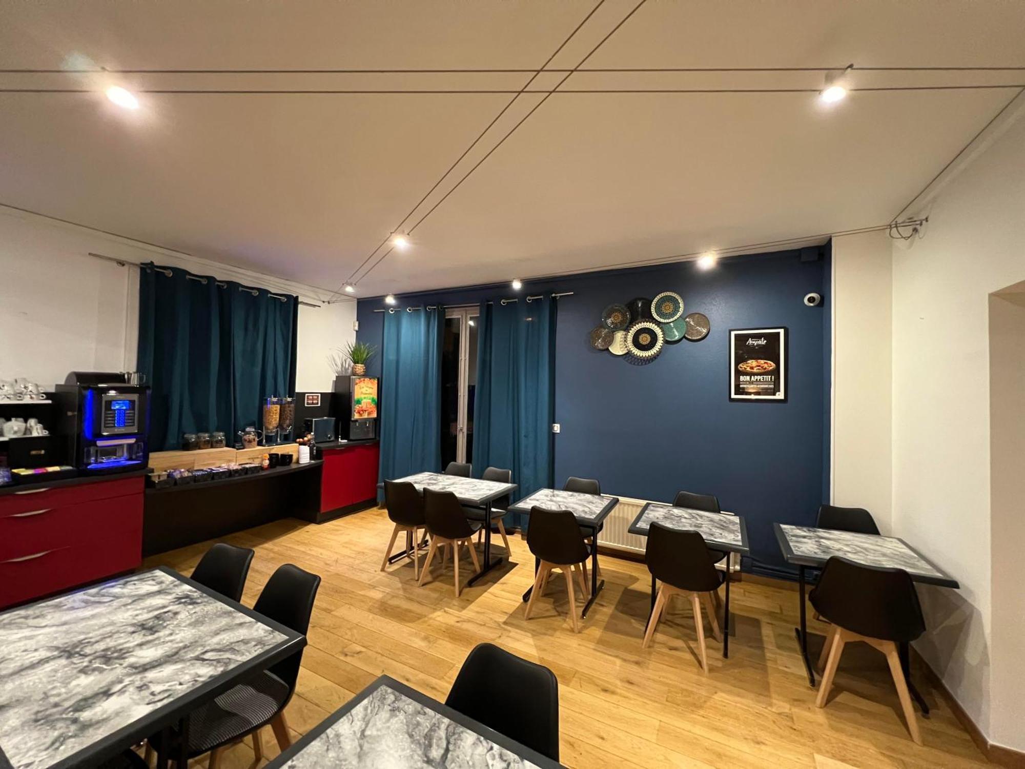 Brit Hotel Du Parc Niort Centre-Parking Gratuit Luaran gambar