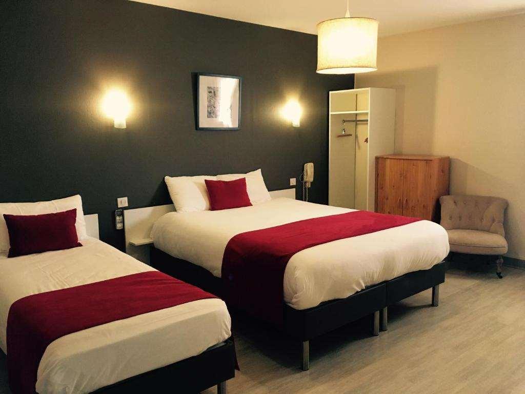 Brit Hotel Du Parc Niort Centre-Parking Gratuit Bilik gambar