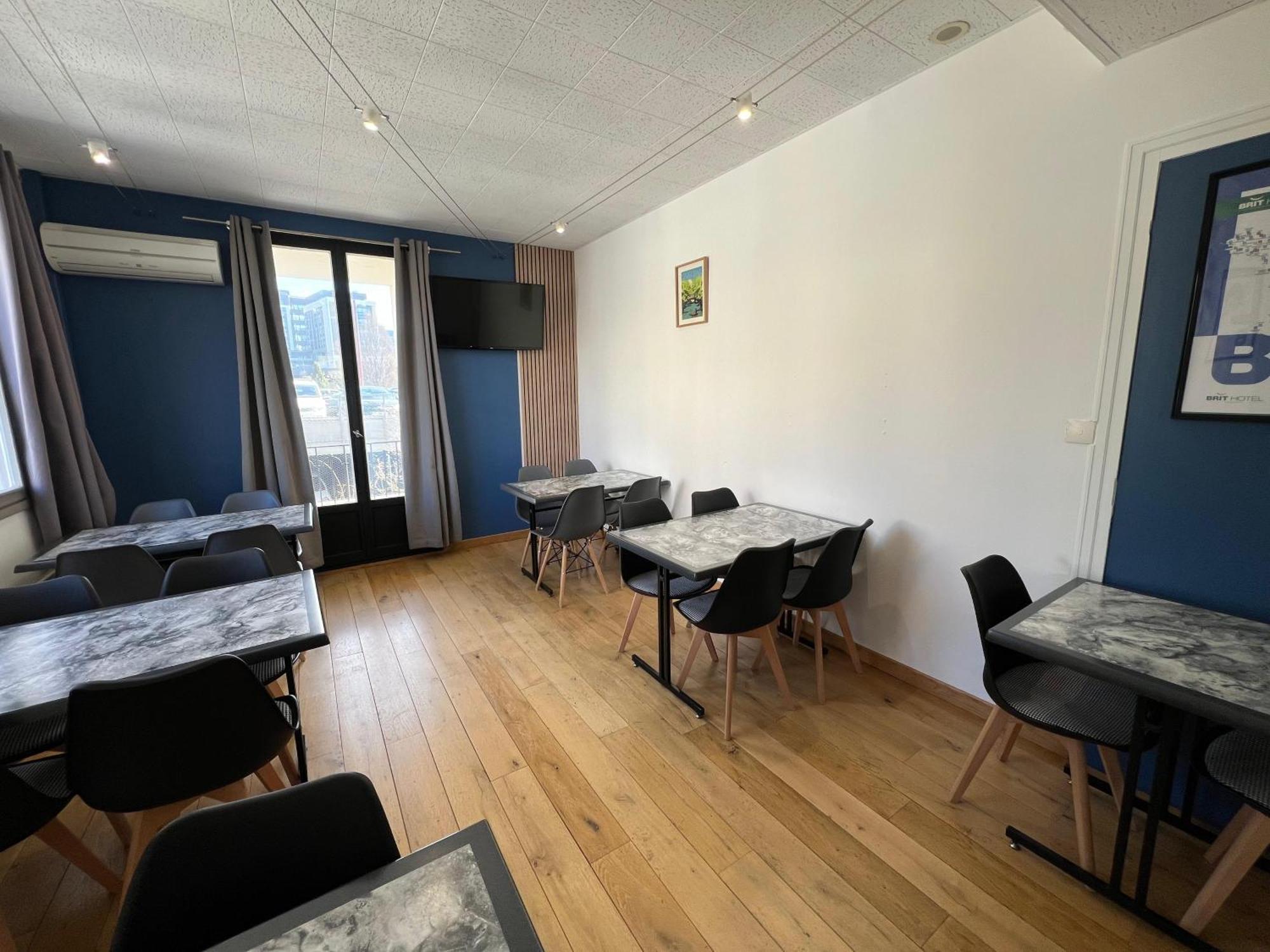 Brit Hotel Du Parc Niort Centre-Parking Gratuit Luaran gambar