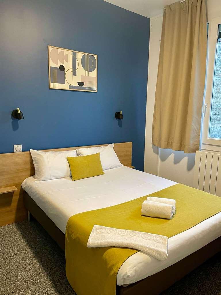 Brit Hotel Du Parc Niort Centre-Parking Gratuit Bilik gambar