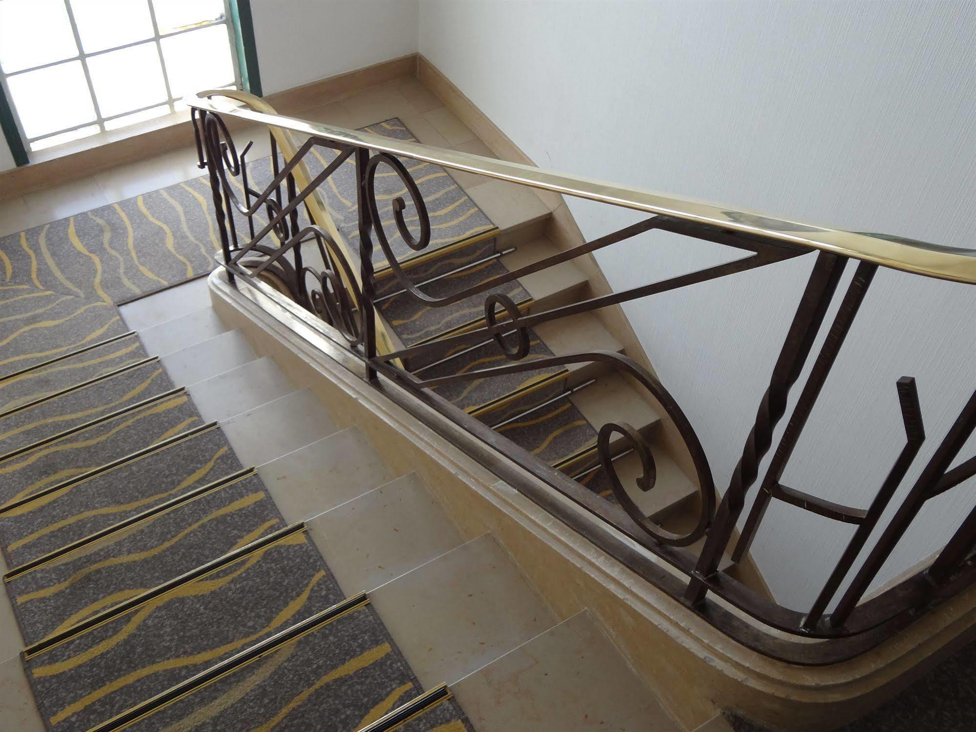 Brit Hotel Du Parc Niort Centre-Parking Gratuit Luaran gambar